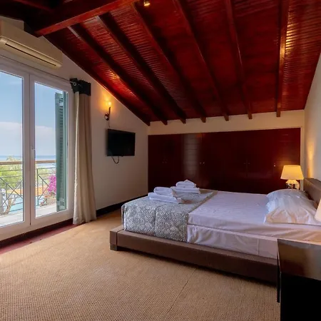 Corfu Beachfront Benele