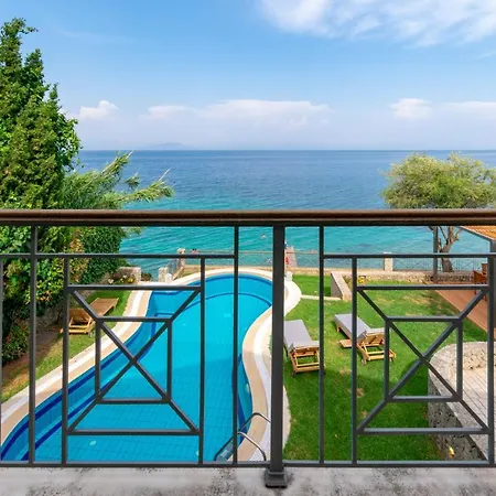 别墅 Corfu Beachfront Benele 贝尼蔡斯